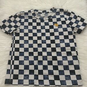 Abercrombie Kids T-shirt, Size 5/6. Feel free to bid! Thank you 🙂